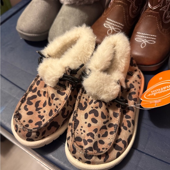 Stylish Baby Boot Collection - Gray, Brown, Black, Leopard - Picture 2 of 11
